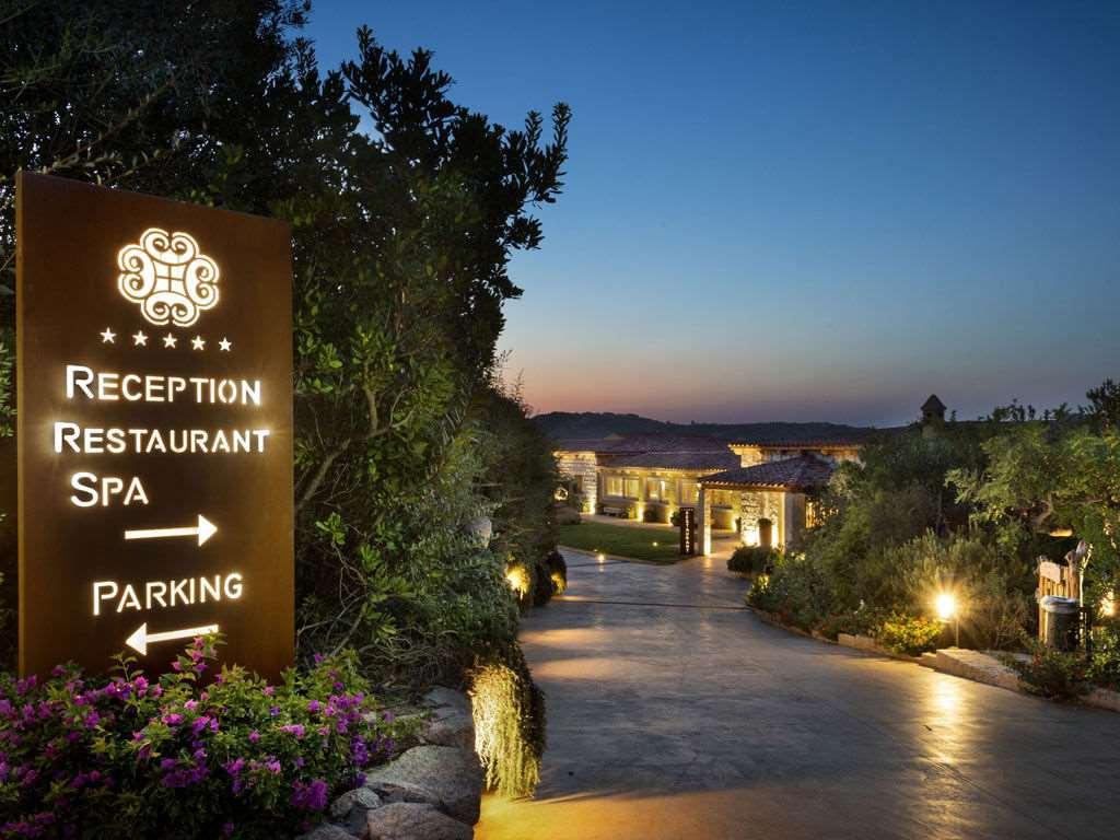 Hotel Li Finistreddi Cannigione Esterno foto